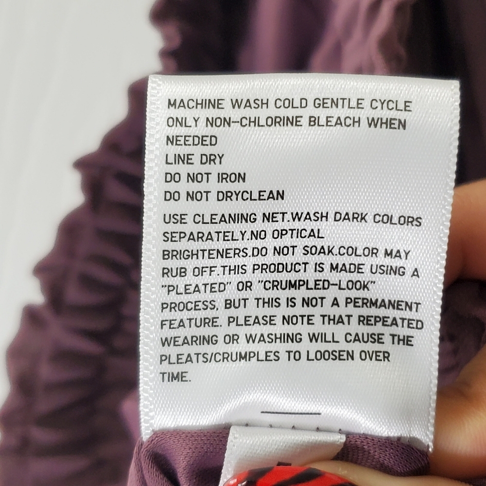 Uniqlo Chiffon Pleated Skirt Pants in Purple - Picture 5 of 5